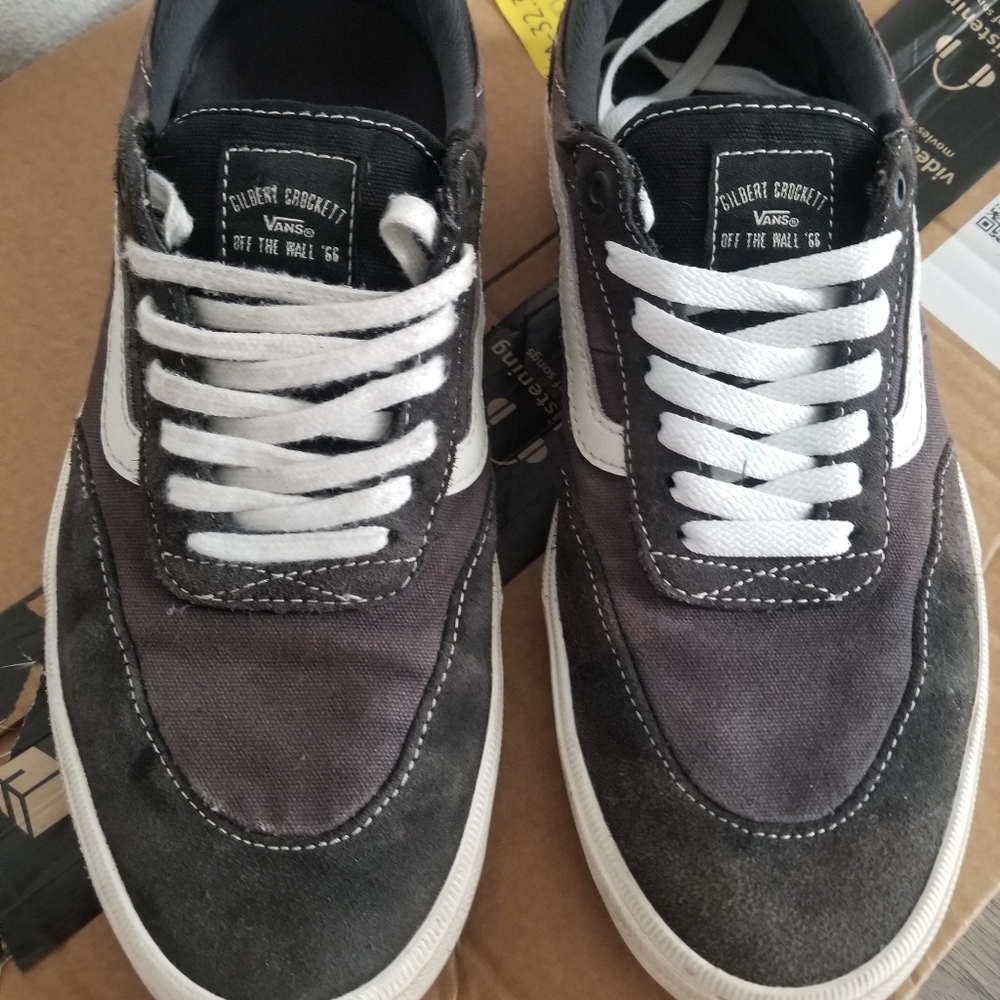 Gilbert Crockett Vans mens 10.5 black/white